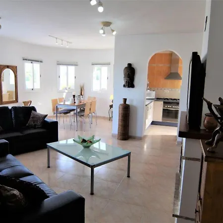 3-bed Bedar,pool, Views * Bedar