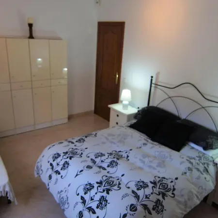 3-bed Bedar,pool, Views Villa *
