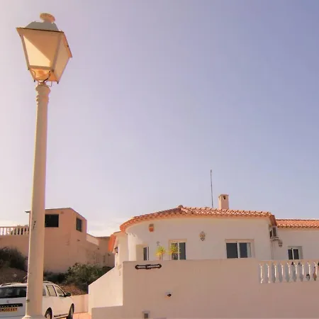 3-bed Bedar,pool, Views Villa *