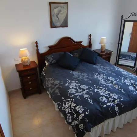 3-bed Bedar,pool, Views *